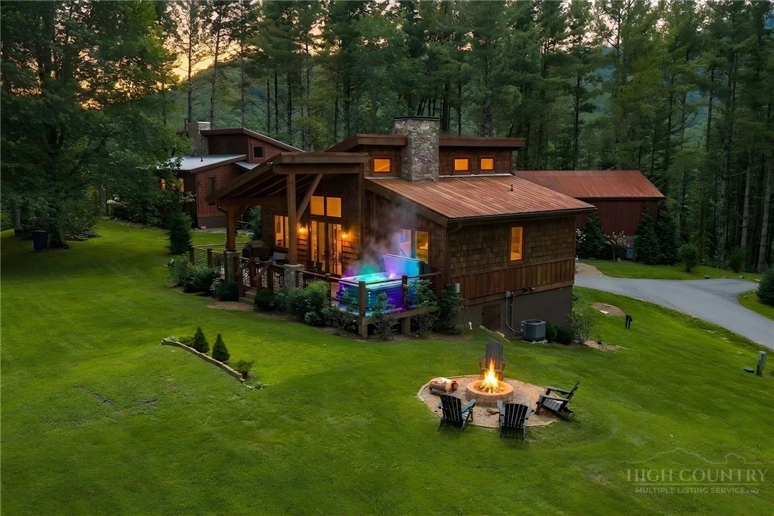 Image number 2 for the current listing