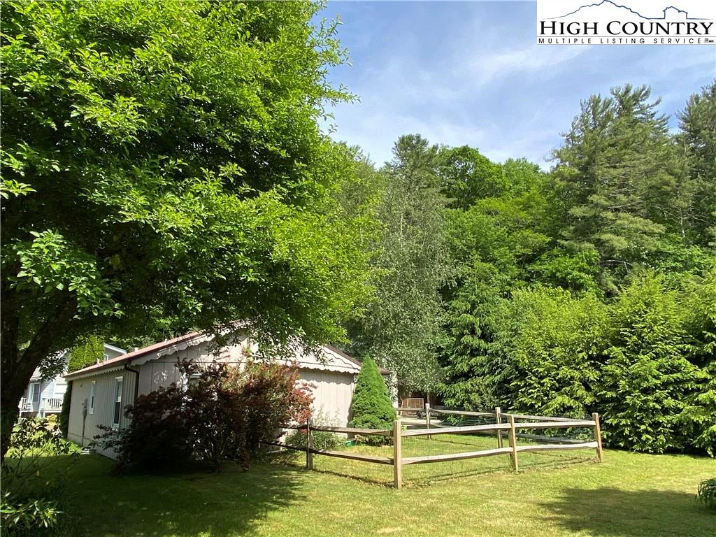 Image number 13 for the current listing