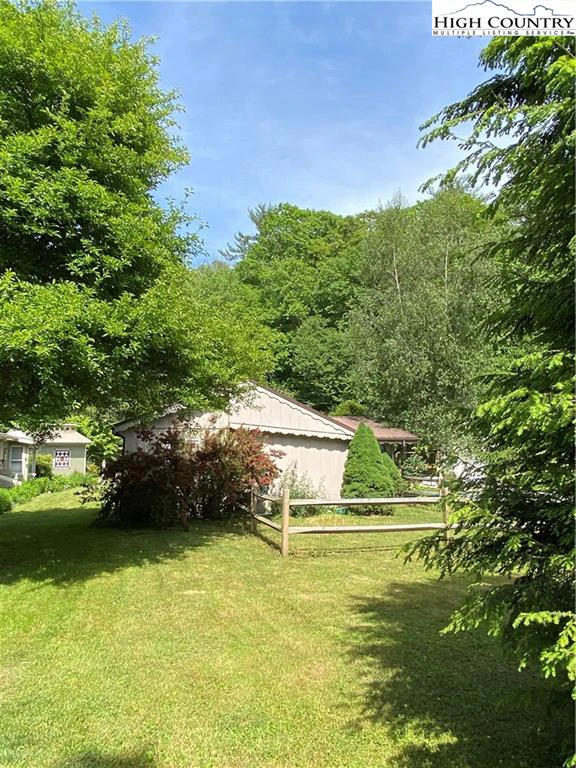 Image number 15 for the current listing