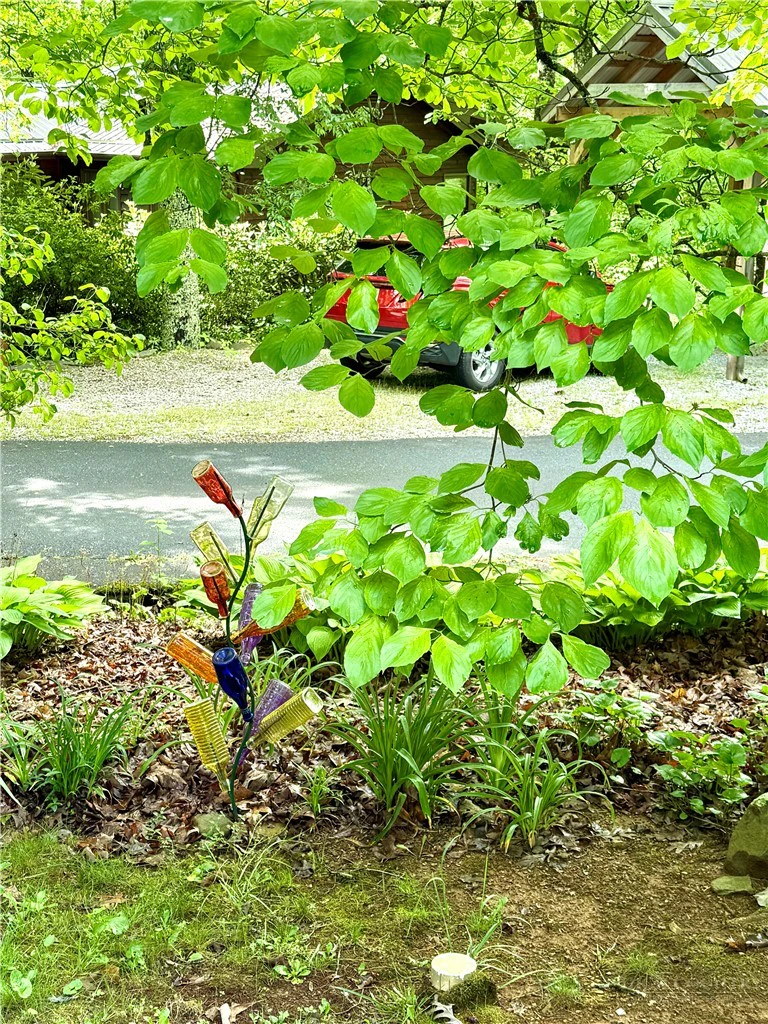 Image number 18 for the current listing