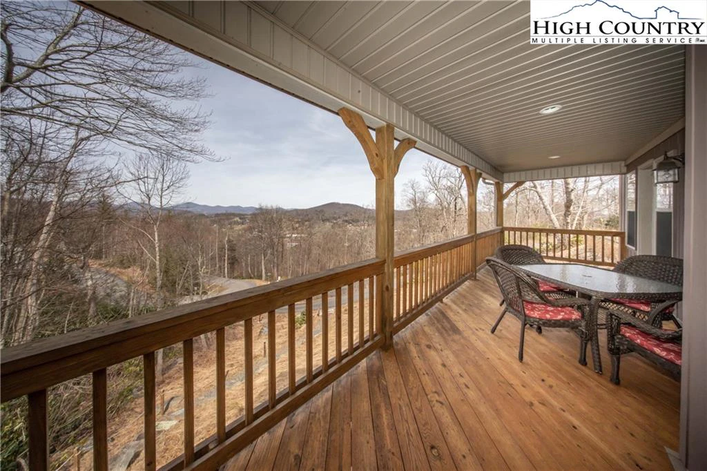 Image number 20 for the current listing