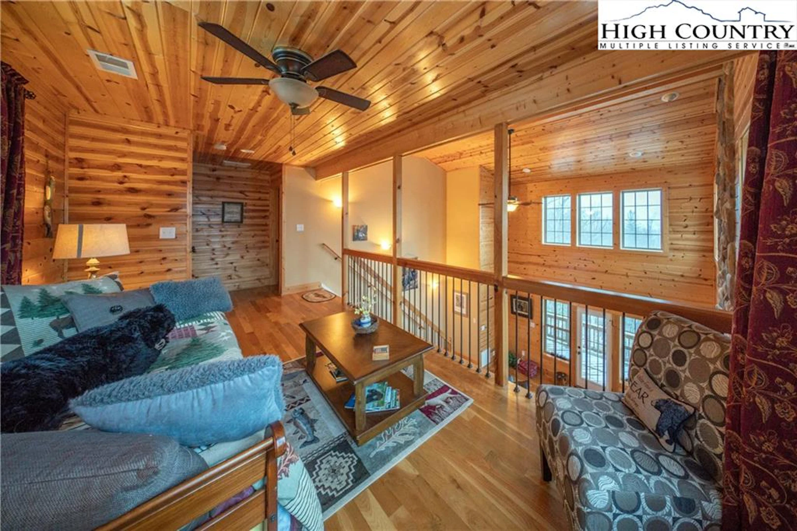 Image number 4 for the current listing
