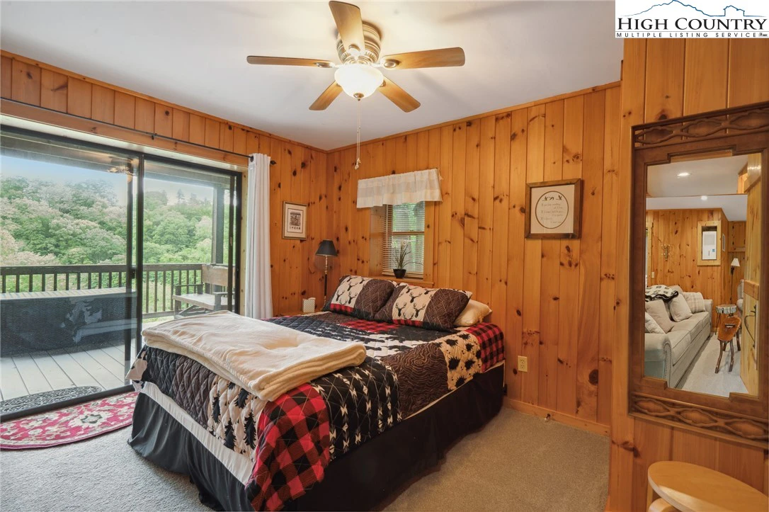 Image number 4 for the current listing