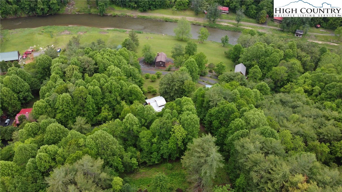 Image number 19 for the current listing