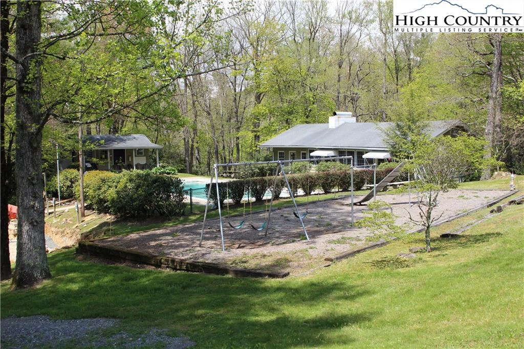 Image number 12 for the current listing