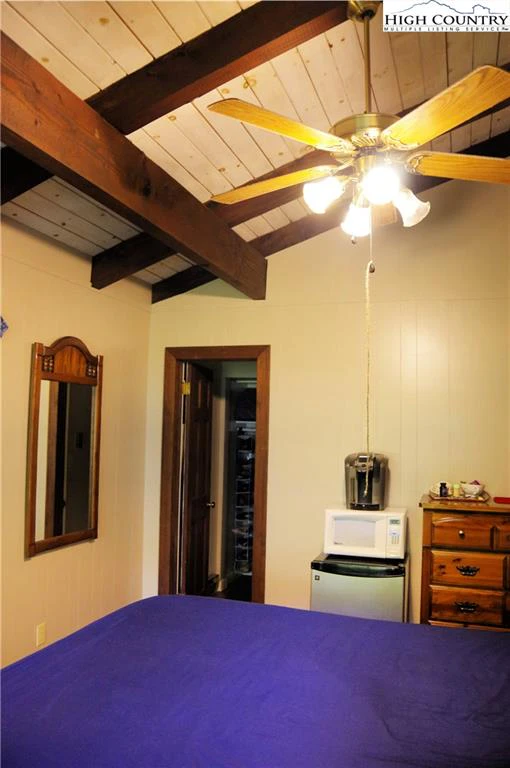 Image number 20 for the current listing