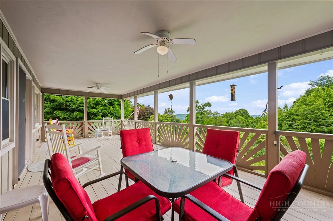 Image number 14 for the current listing