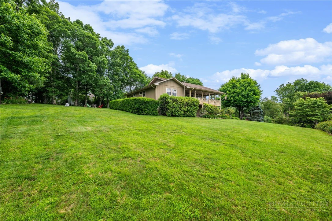 Image number 7 for the current listing