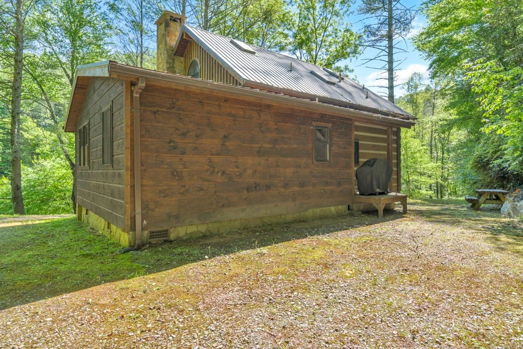 Image number 5 for the current listing