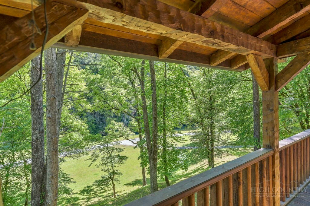 Image number 7 for the current listing