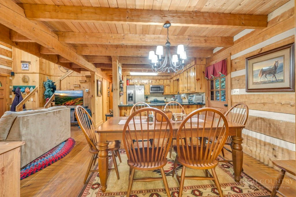 Image number 15 for the current listing