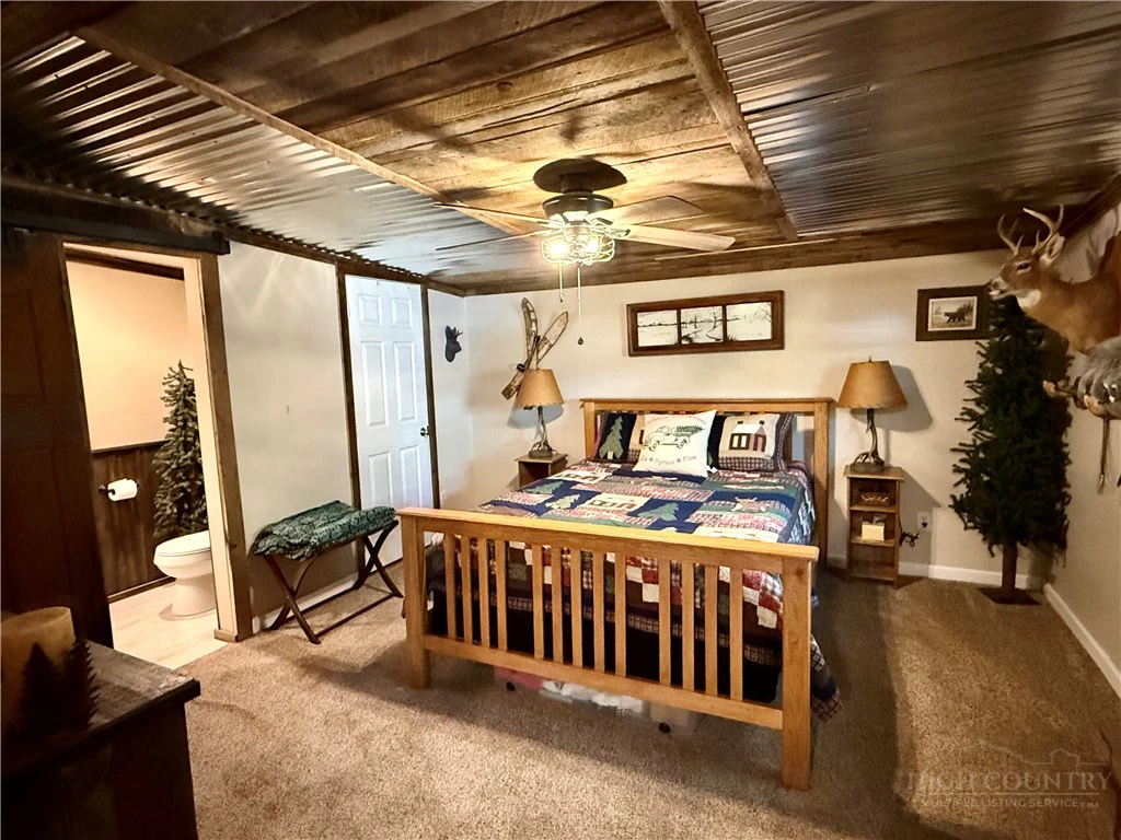 Image number 9 for the current listing