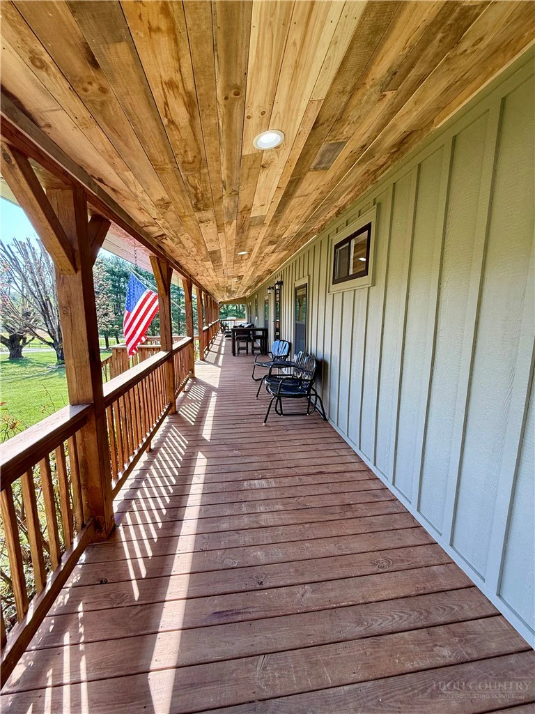 Image number 7 for the current listing