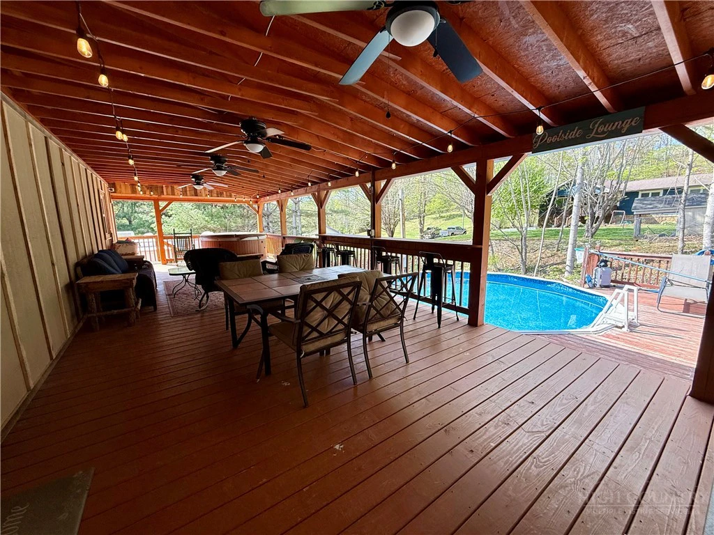 Image number 4 for the current listing