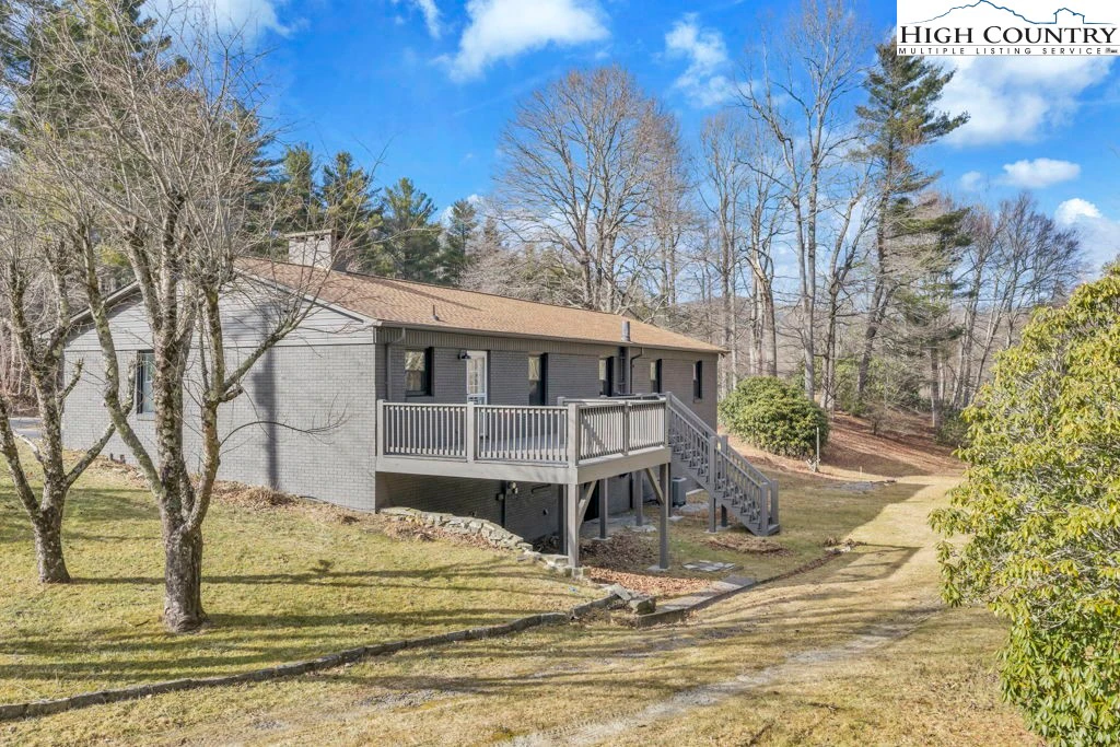 Image number 9 for the current listing