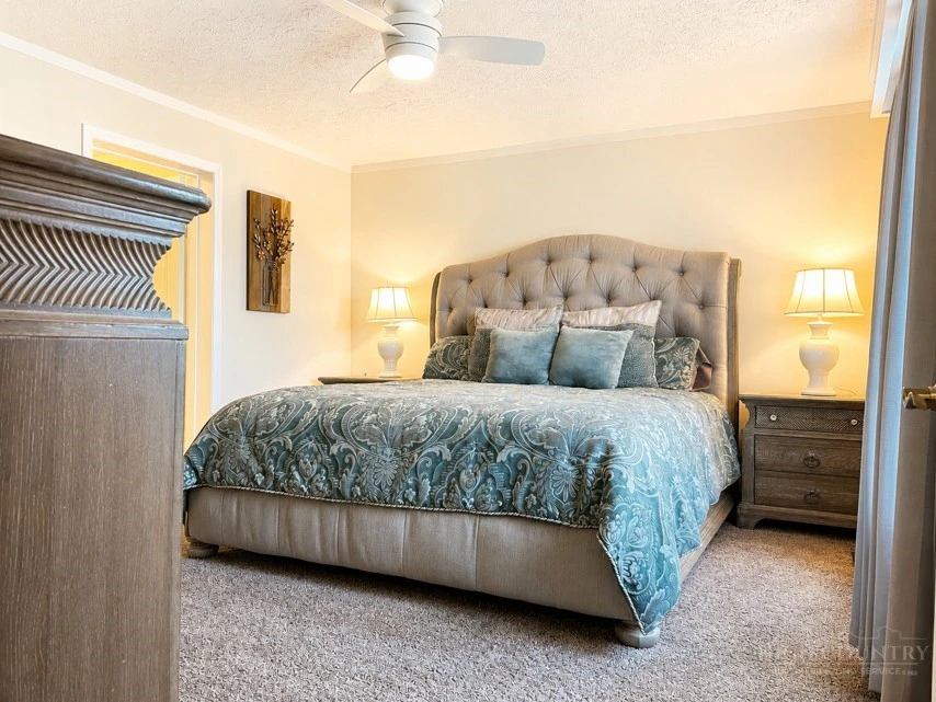 Image number 5 for the current listing