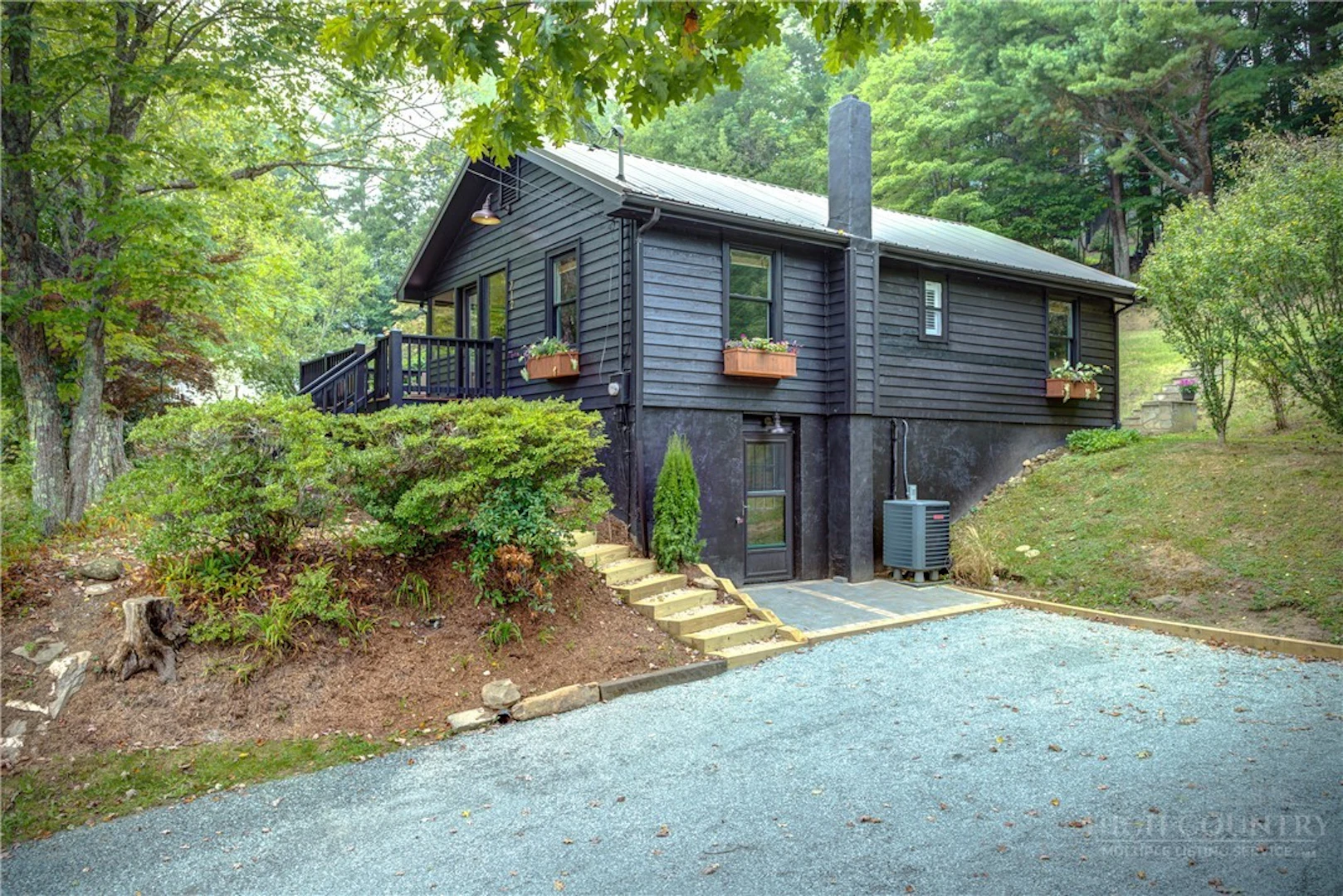Image number 2 for the current listing