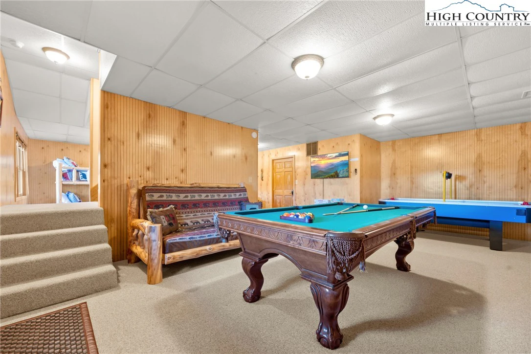Image number 9 for the current listing