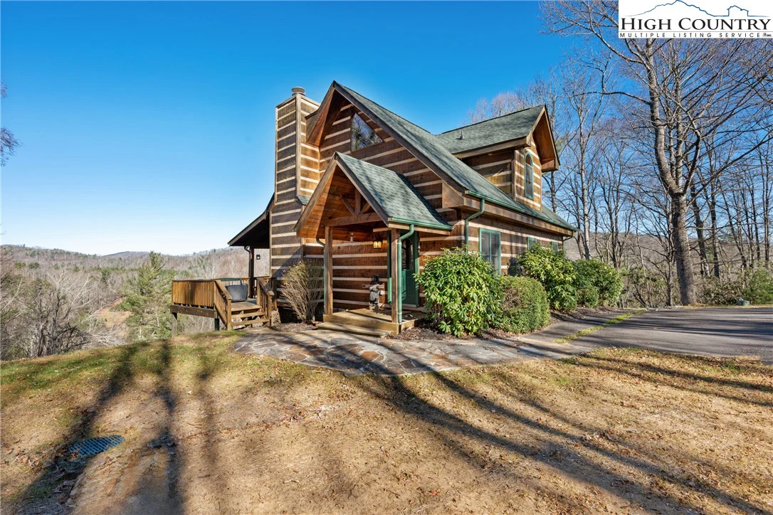 Image number 1 for the current listing