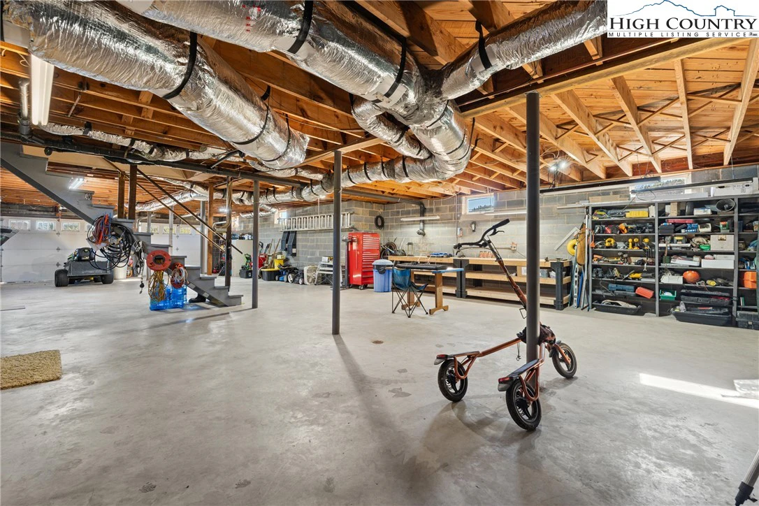 Image number 7 for the current listing