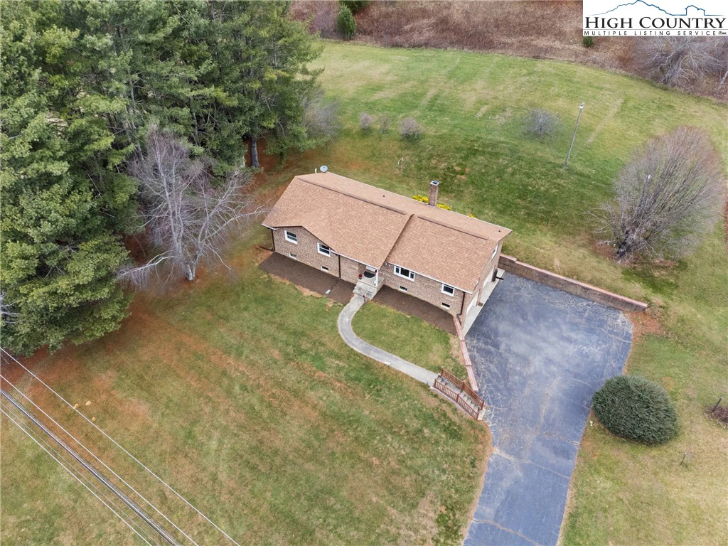 Image number 18 for the current listing