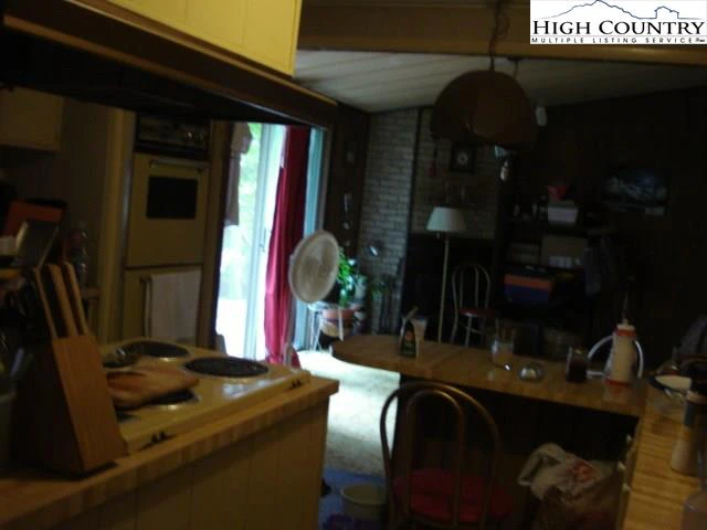 Image number 3 for the current listing