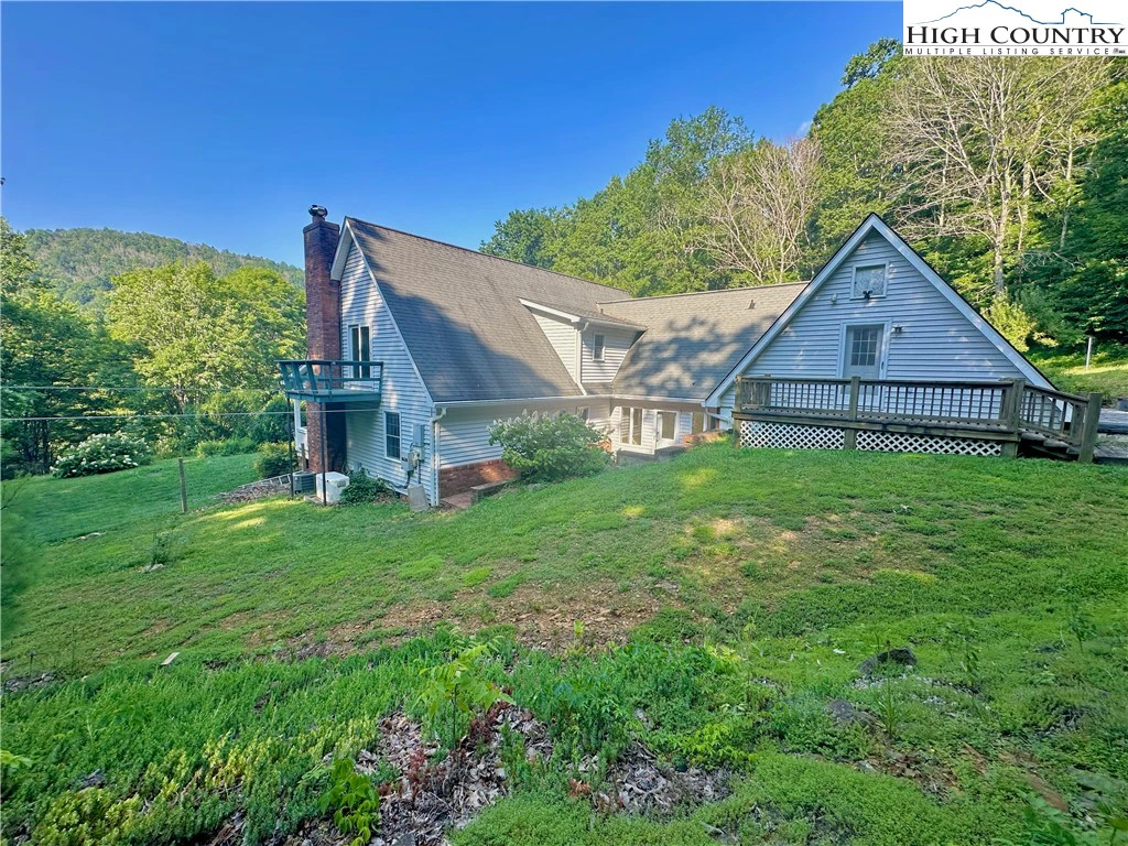 Image number 16 for the current listing