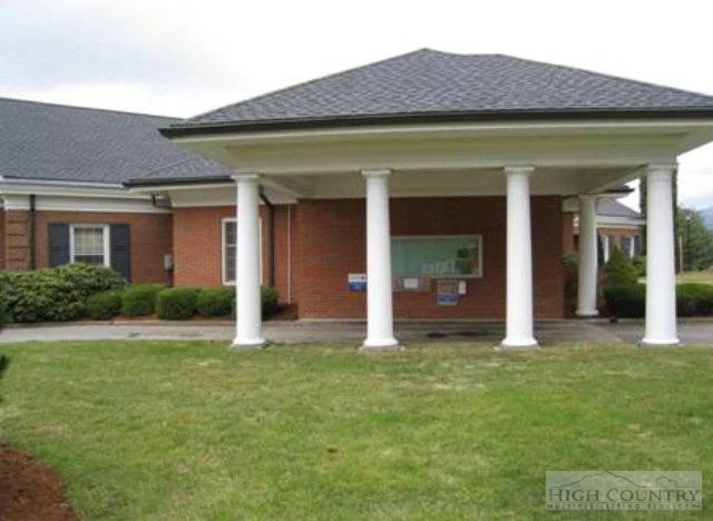 Image number 7 for the current listing