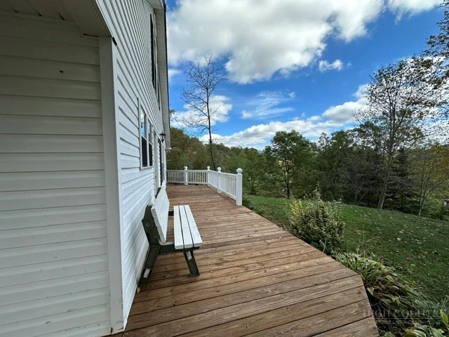 Image number 28 for the current listing