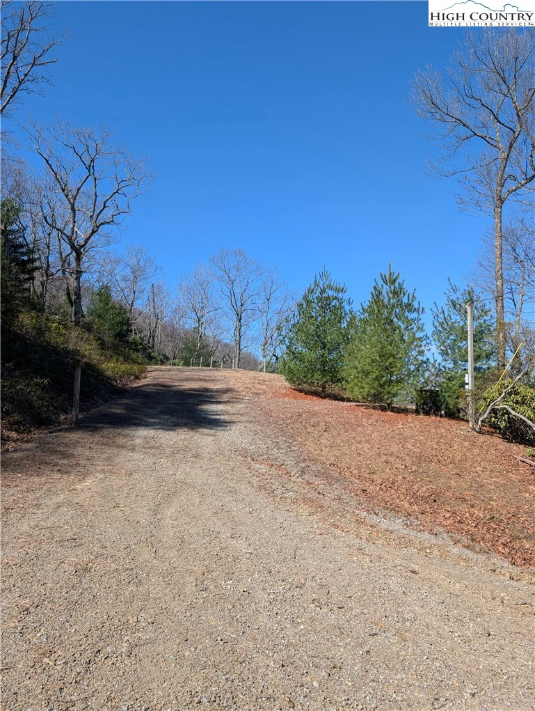 Image number 9 for the current listing