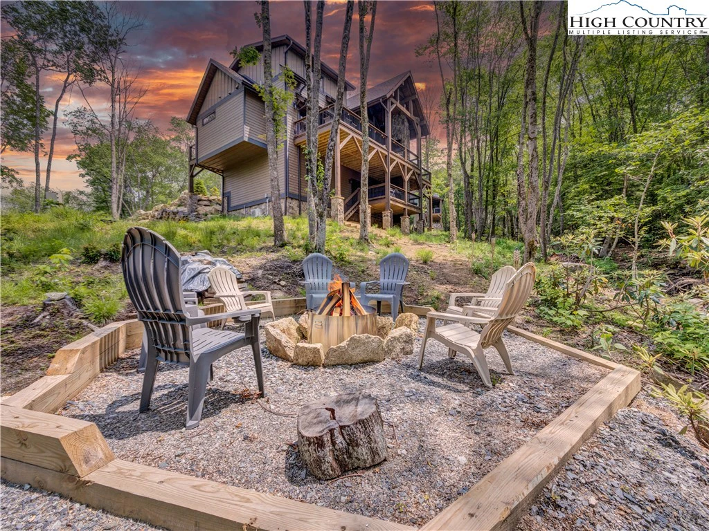 Image number 7 for the current listing