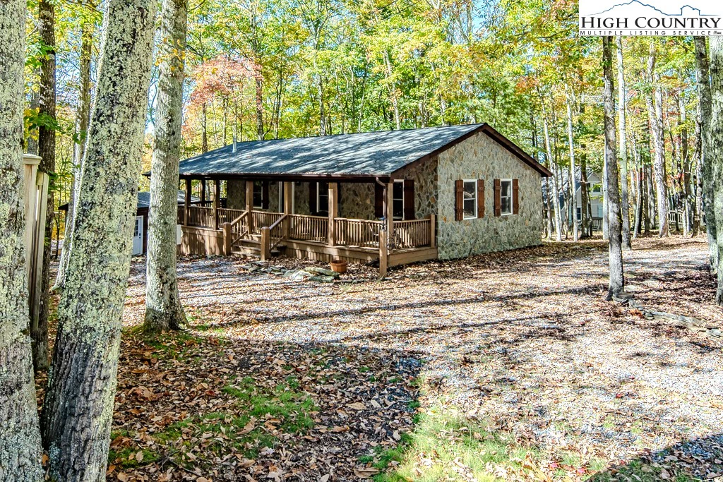 Image number 1 for the current listing