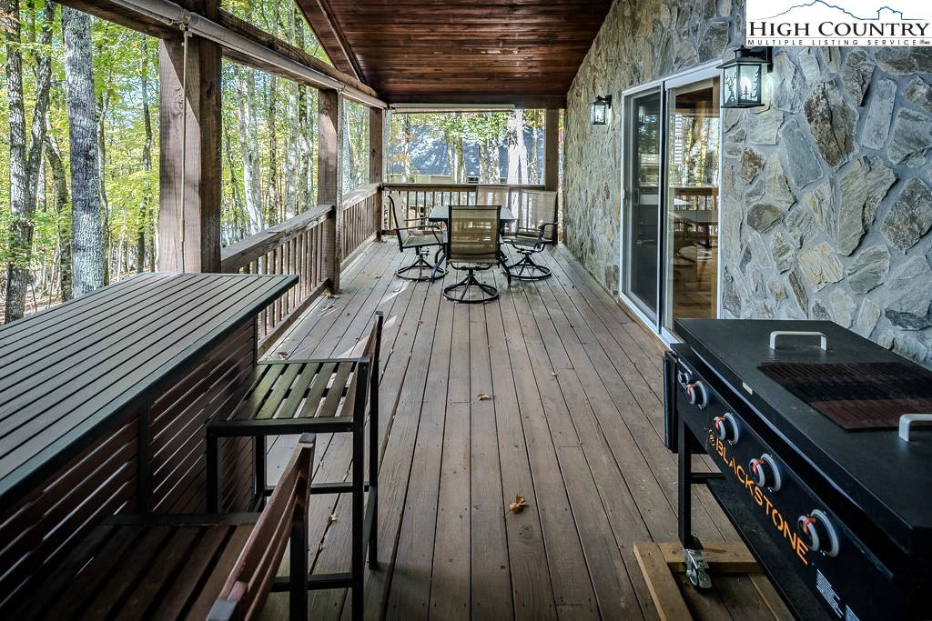 Image number 2 for the current listing