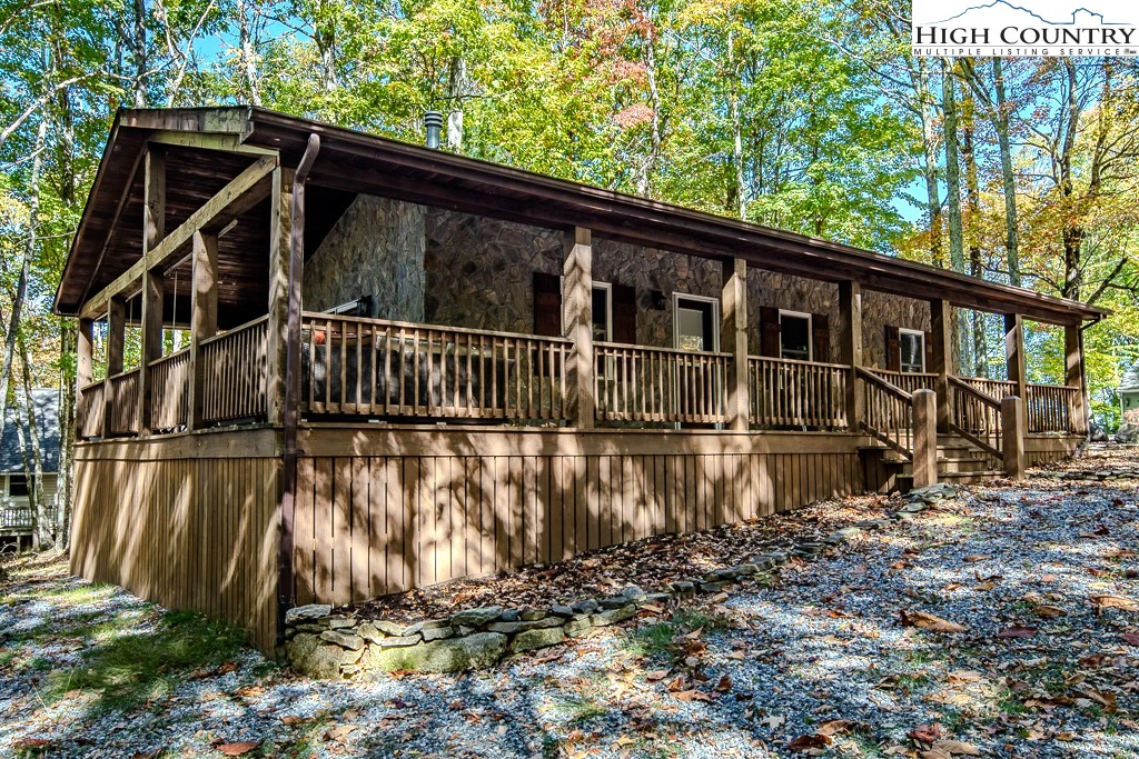 Image number 12 for the current listing
