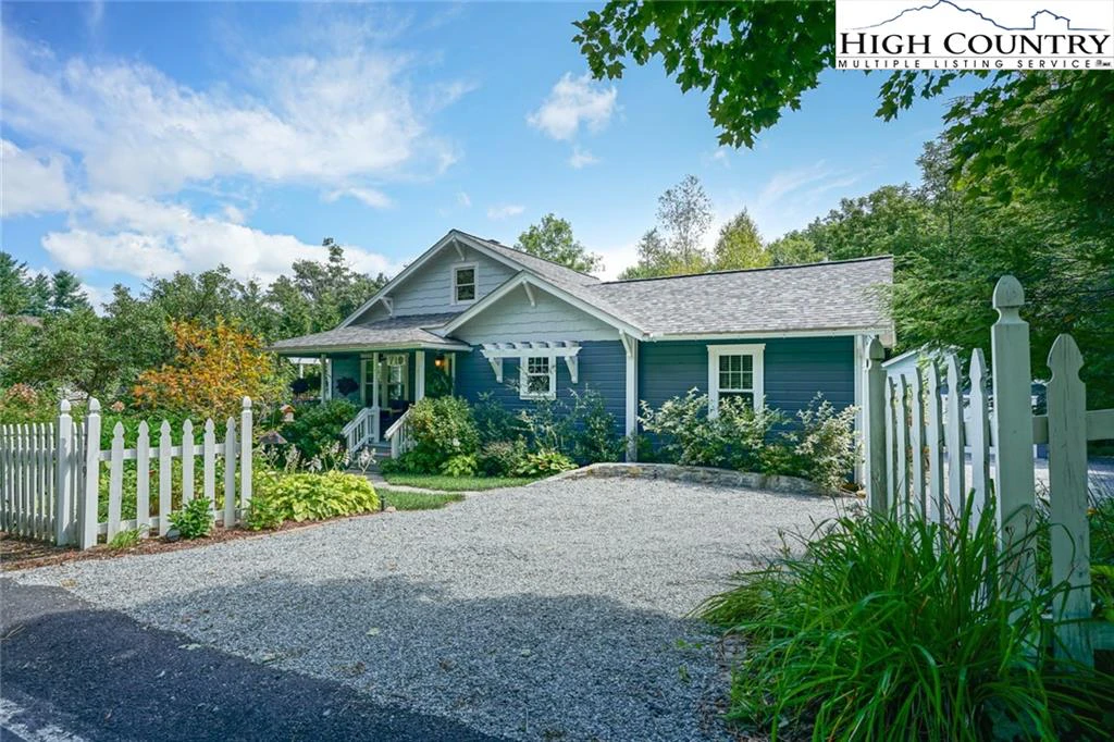Image number 3 for the current listing