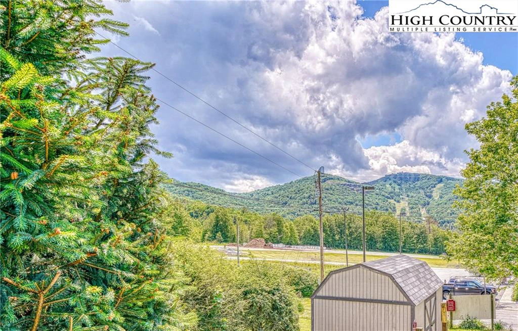 Image number 18 for the current listing