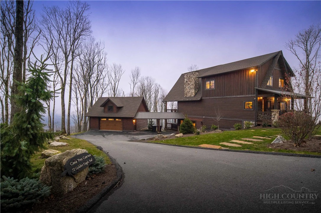 Image number 19 for the current listing