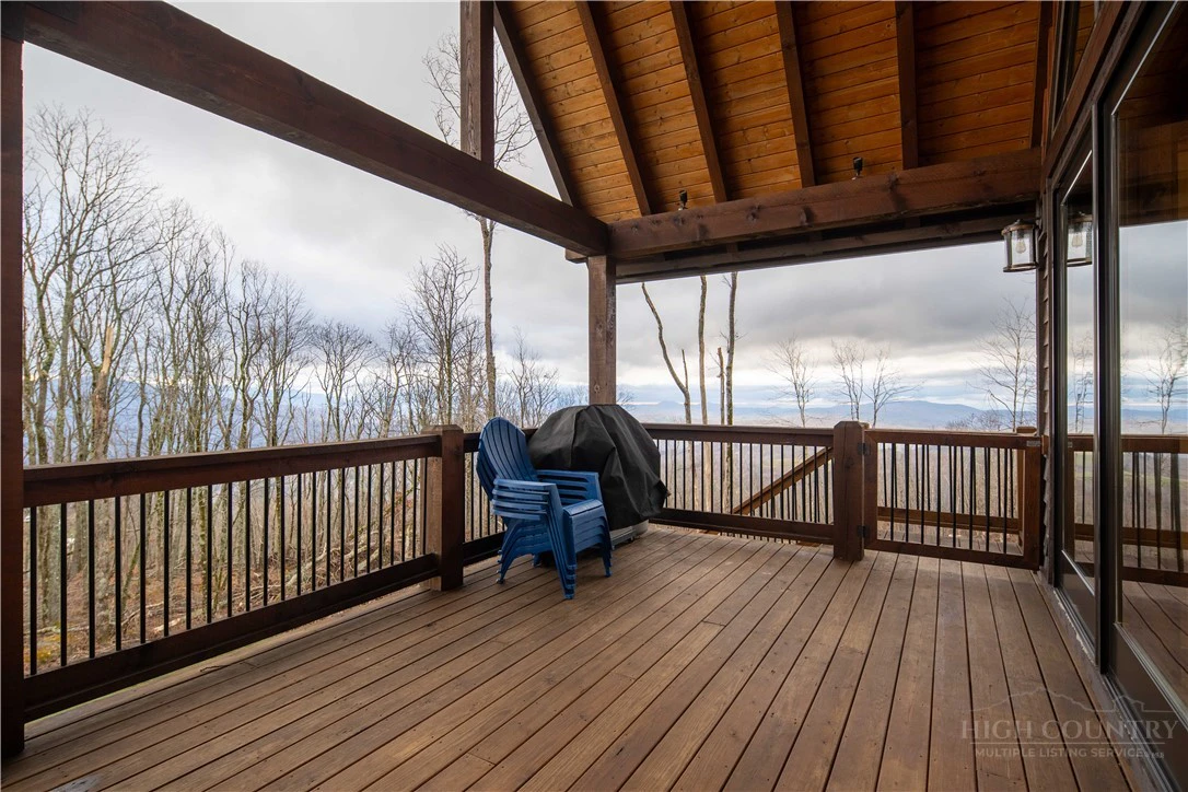 Image number 2 for the current listing