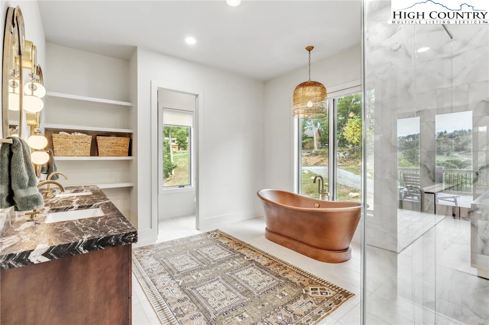 Image number 3 for the current listing