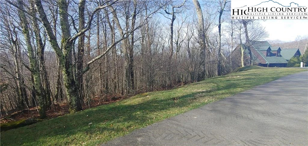 Image number 18 for the current listing