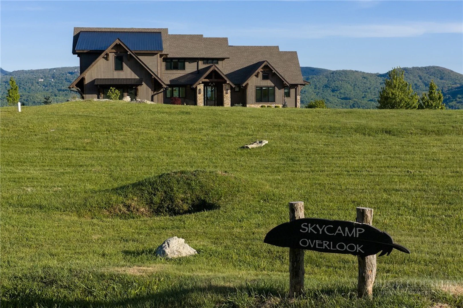 Image number 5 for the current listing