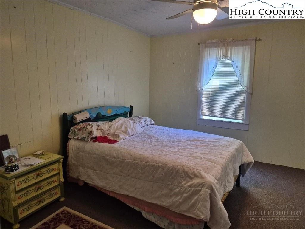 Image number 20 for the current listing