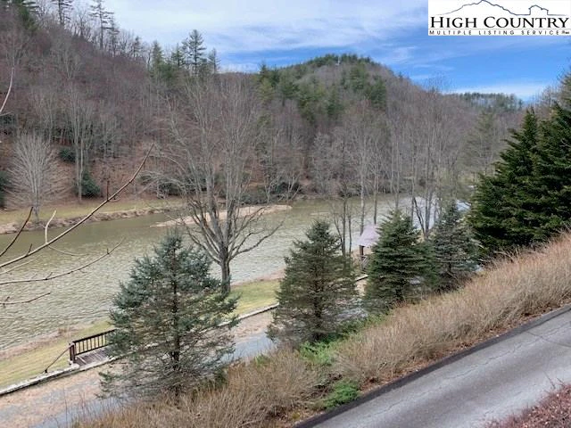 Image number 6 for the current listing