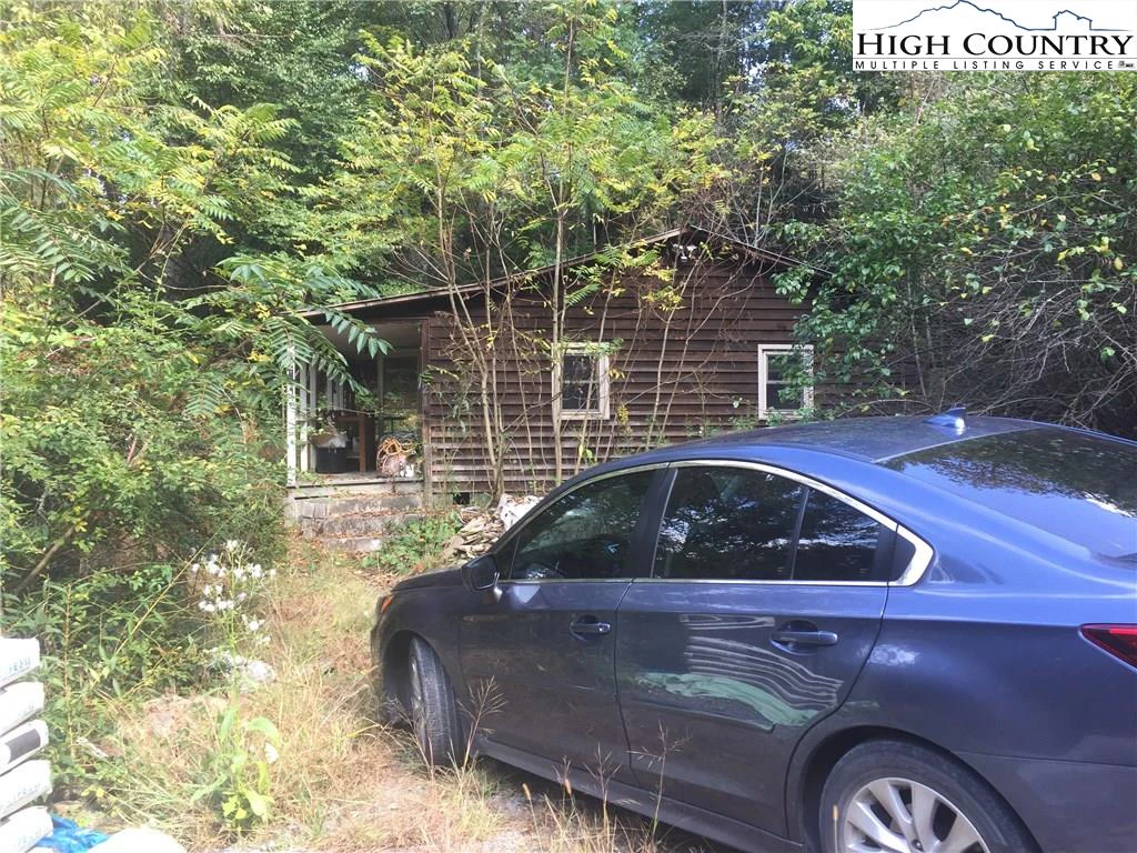 Image number 4 for the current listing