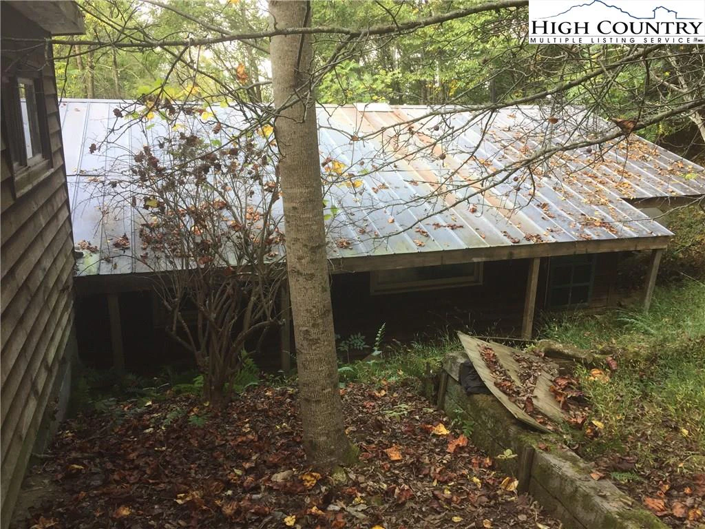 Image number 7 for the current listing