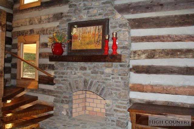 Image number 10 for the current listing
