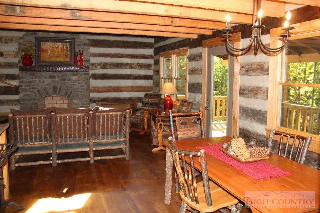 Image number 6 for the current listing