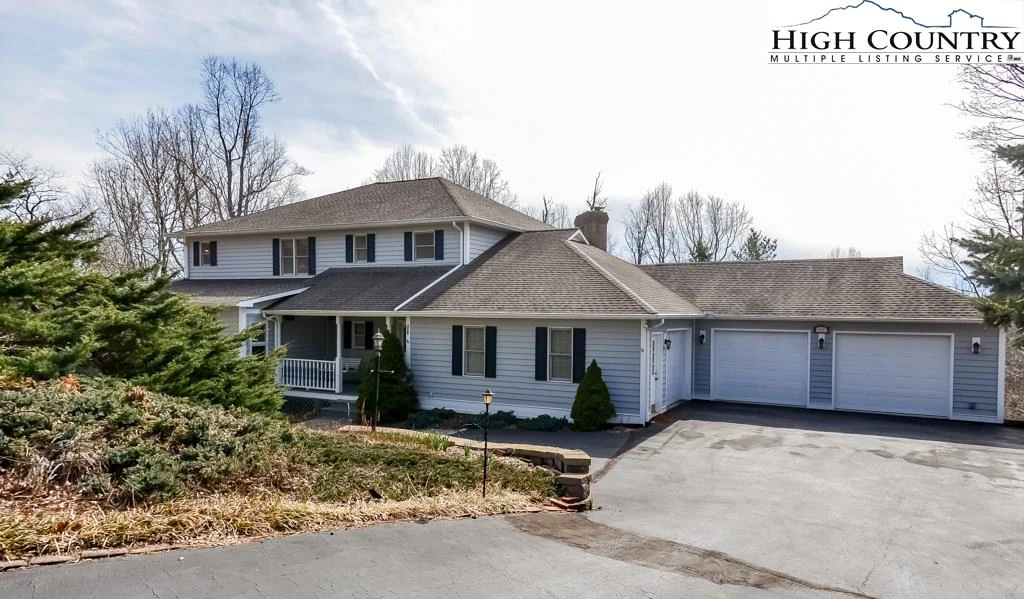 Image number 1 for the current listing