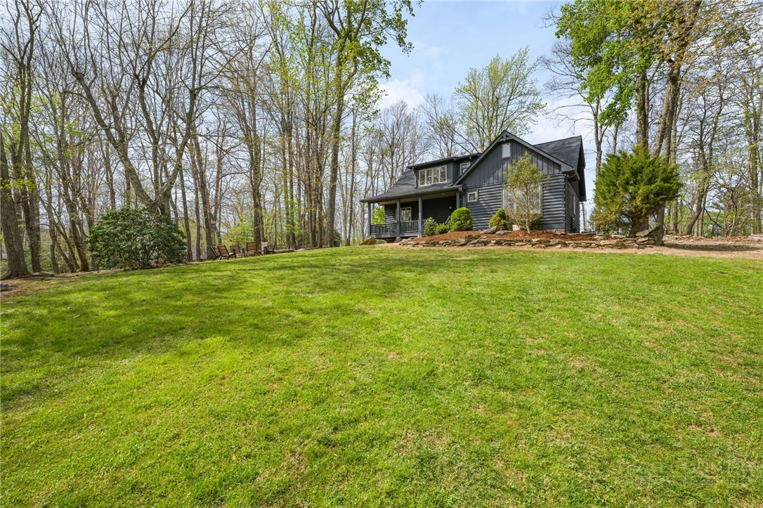 Image number 22 for the current listing