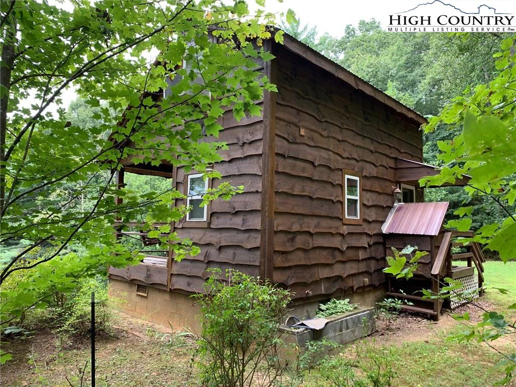 Image number 4 for the current listing